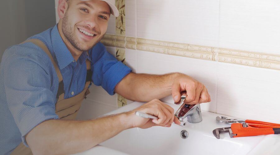 Faucet cartridge replacement in Green Forest, AR